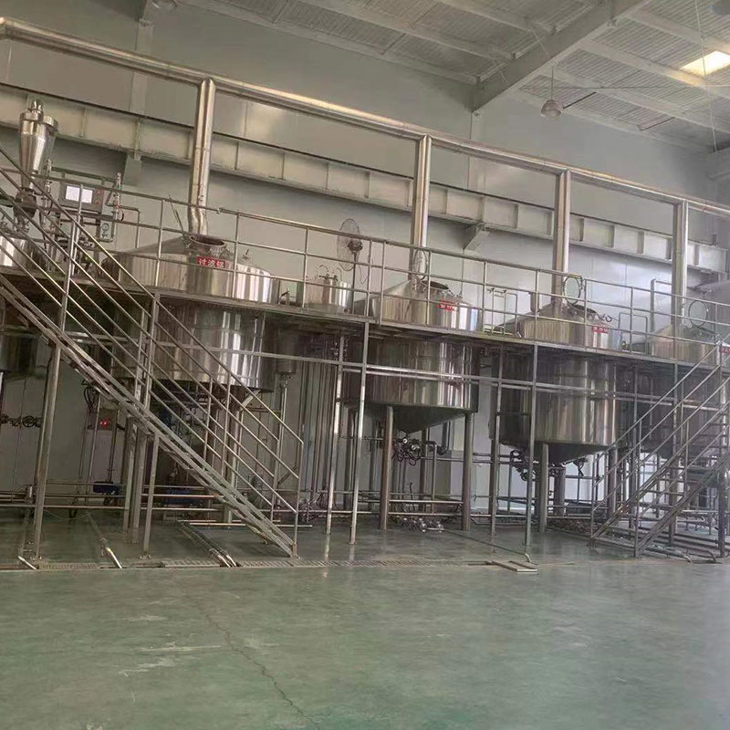 南明精酿啤酒设备厂—平面布置、设备设计、制造、调试、培训等一条龙服务_COPY